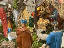 Jaslice, ki jih je izdelala umetnica Elda Piščanec za cerkev sv. Štefana v Štepanji vasi (1944)