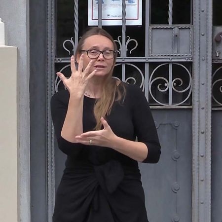 Predstavitve v slovenskem znakovnem jeziku